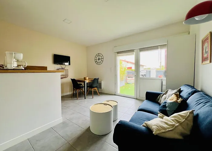 아파트 T1 Bis Avec Terrasse Et Acces Internet - Fr-1-495-94 캄보레방